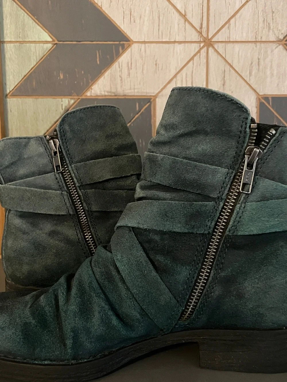 Born Eton Petrolio Distressed Suede Ankle Boots Teal Fringe Tassel 8.5 M